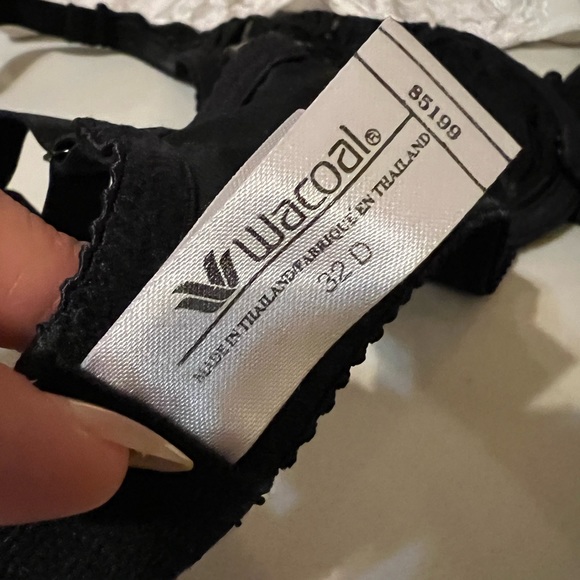 Wacoal Arabesque Underwire Bra Bundle (2) Black and White Size 32 D Semi Sheer - Picture 12 of 13